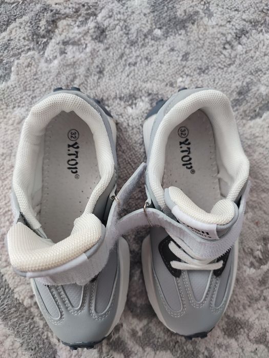 Продам дитячі кросівки на хлопчика