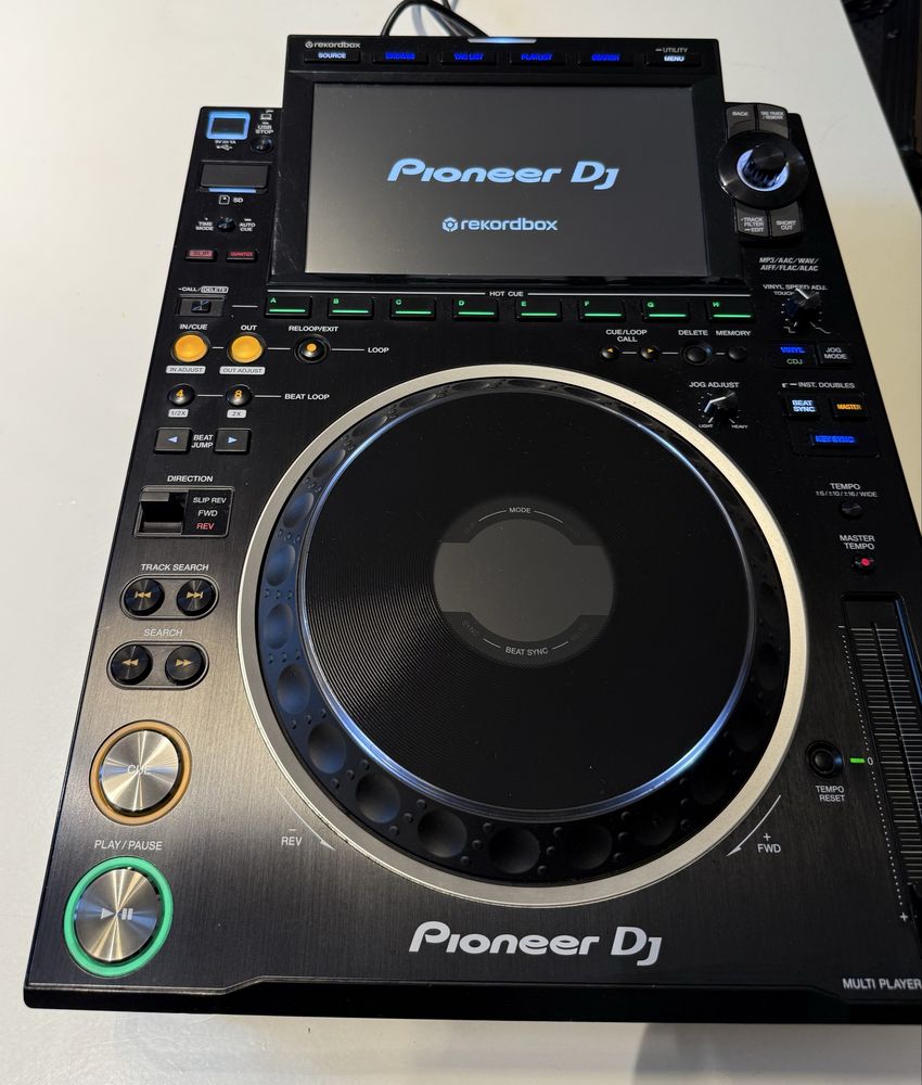 Pioneer CDJ 3000 x2, DJM-s11, case UDG