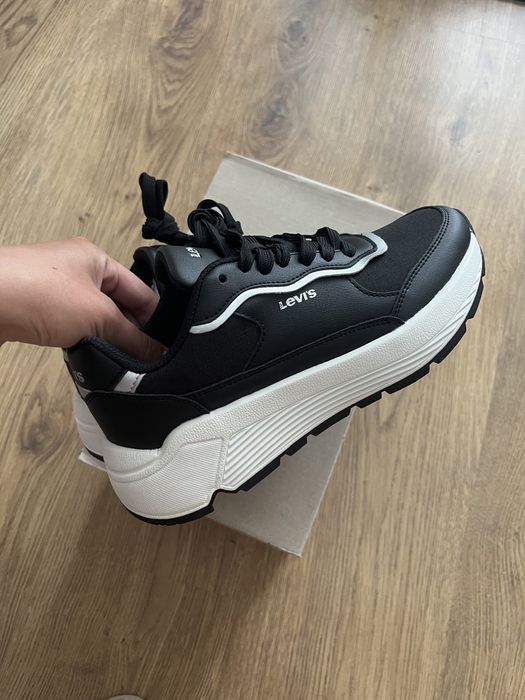 Sneakersy damskie buty Levi’s rozmiar 36 NOWE