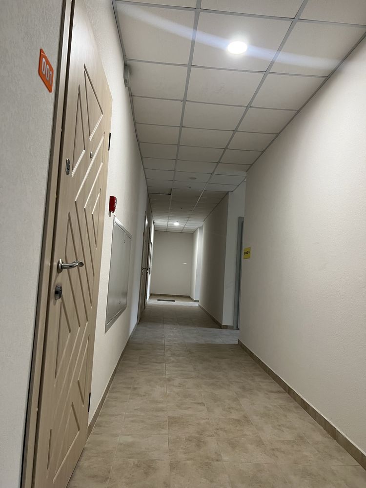 Акварель 7, Супер цена ! 1 комн. кв., 35 м2 - под коммерцию и жилье !