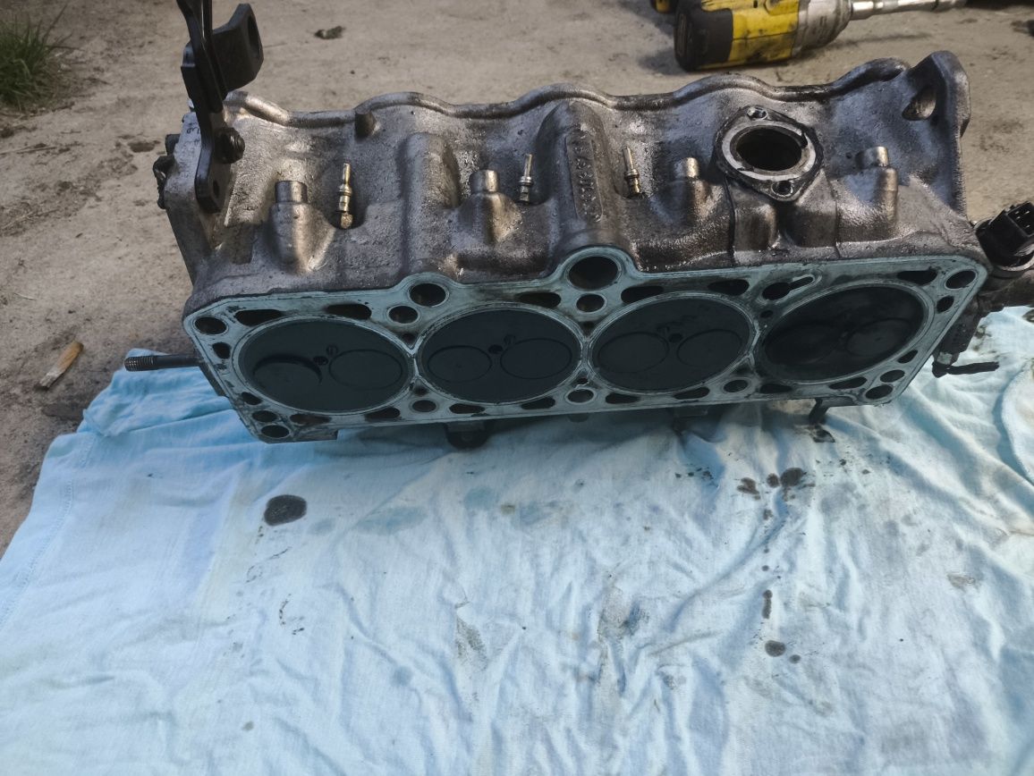 Wałek 1.9sdi głowica 1.9 TDI 110