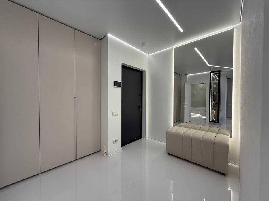 Укомплектована однокімнатна в Центрі