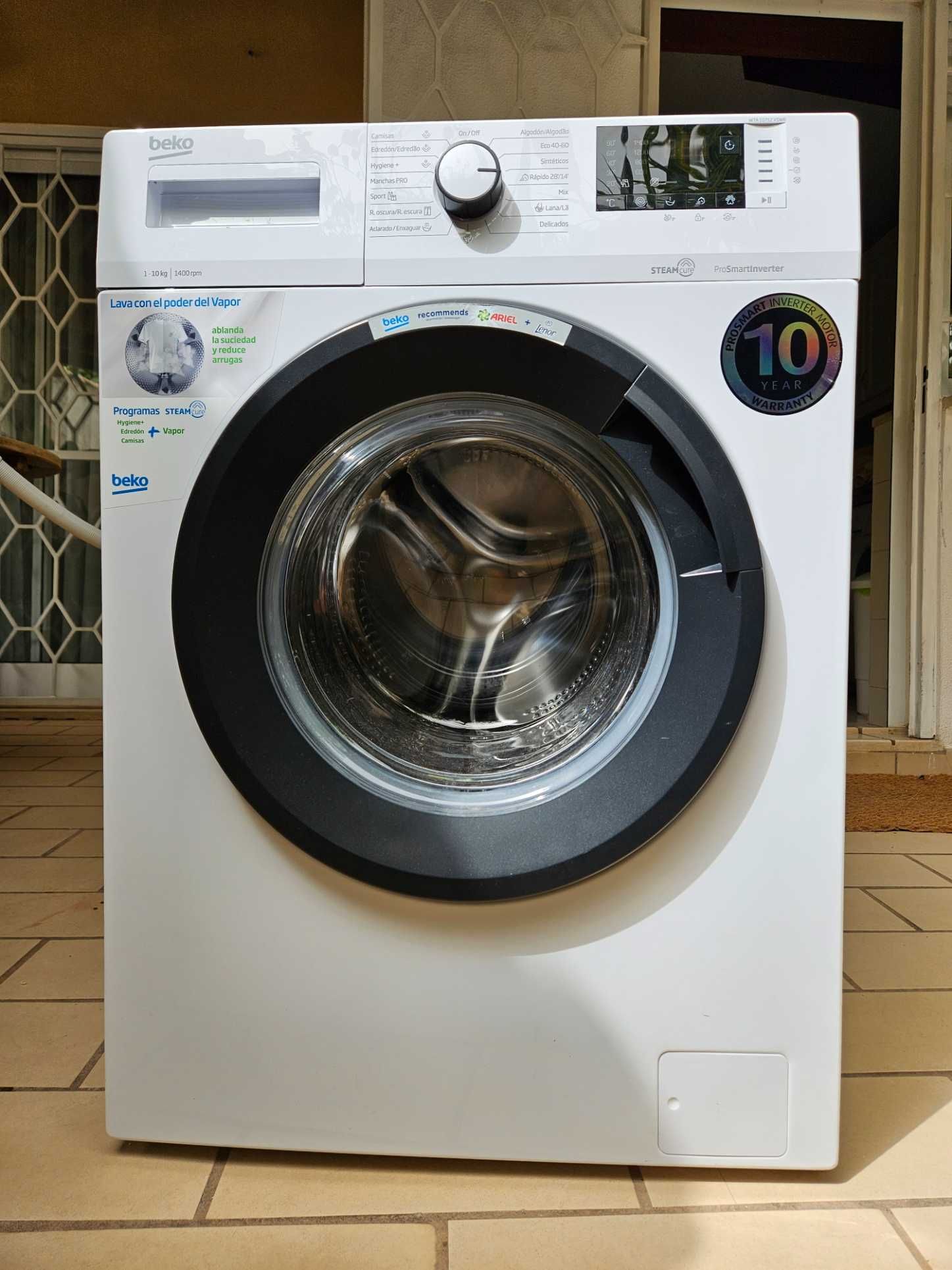 Máquina de lavar roupa beko (semi-nova)