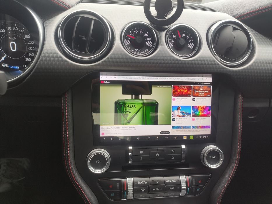 Штатная магнитола для Ford Mustang шустрая с CarPlay и QLED