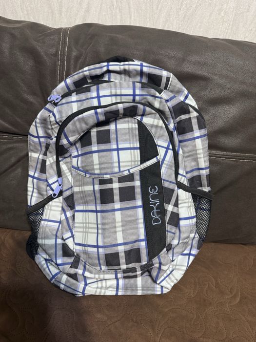 Продам Рюкзак Dakine