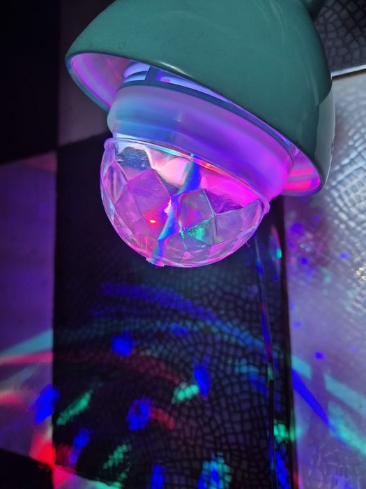Nowa żarówka  disco