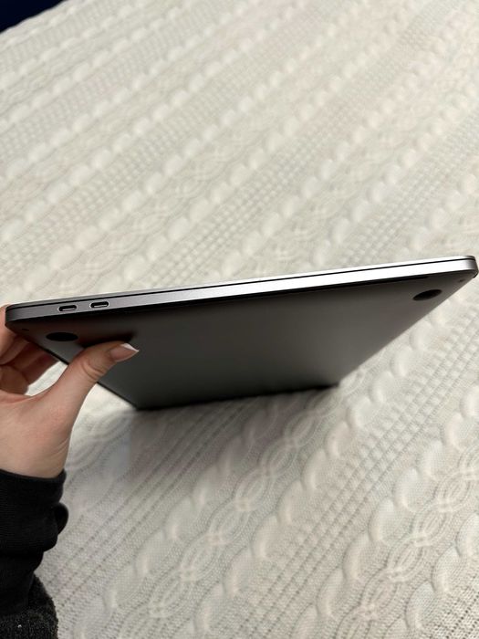 Macbook Pro 2019 15 inch i7 / 16 / 512gb. TouchBar. Хороший стан.