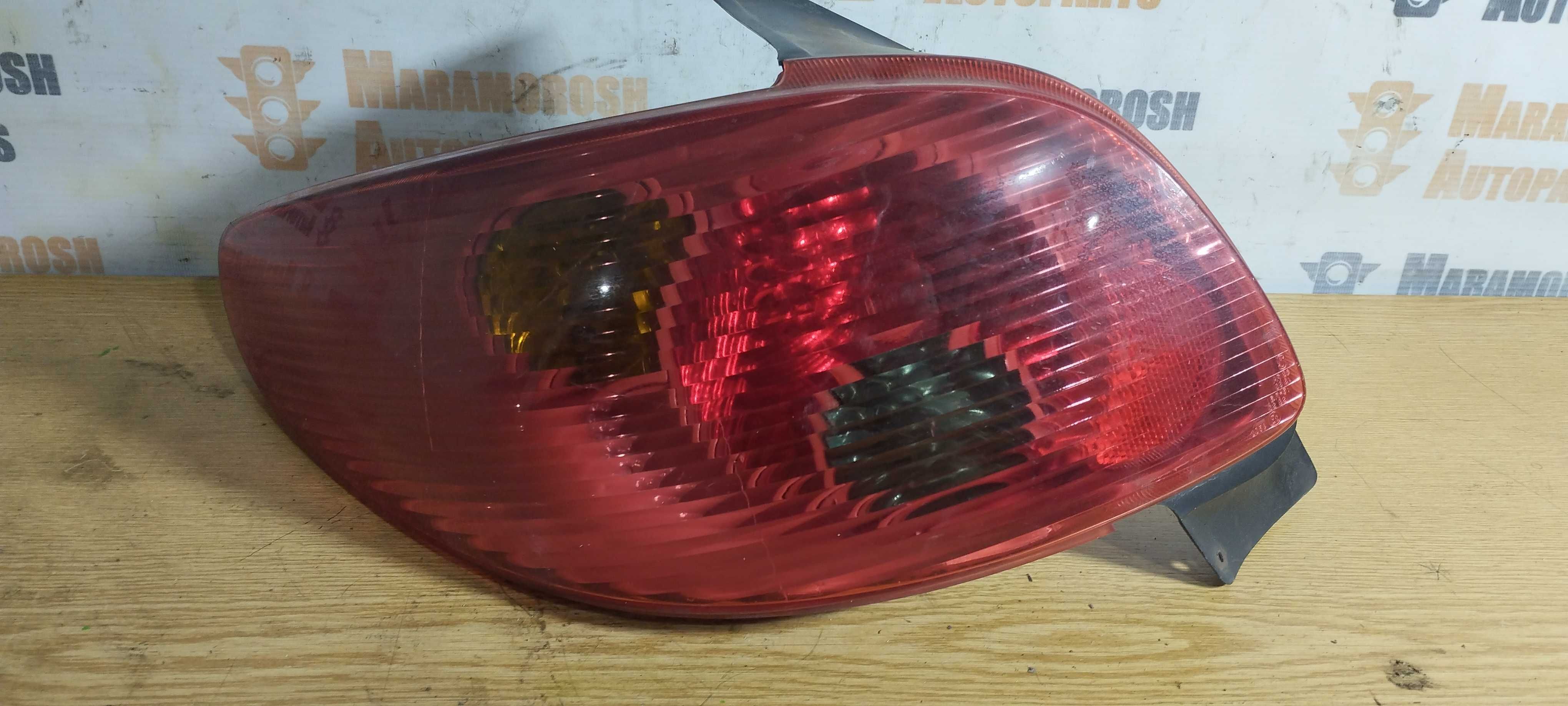 Стоп фонарь задня фара Peugeot 206 пежо ліва рестайл розборки разборки
