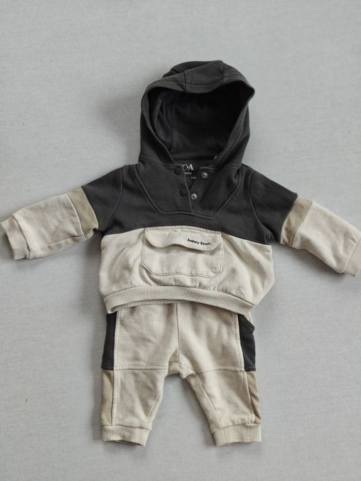 Спортивний костюм джогери реглан на флісі 0-3 міс C&A lullaby