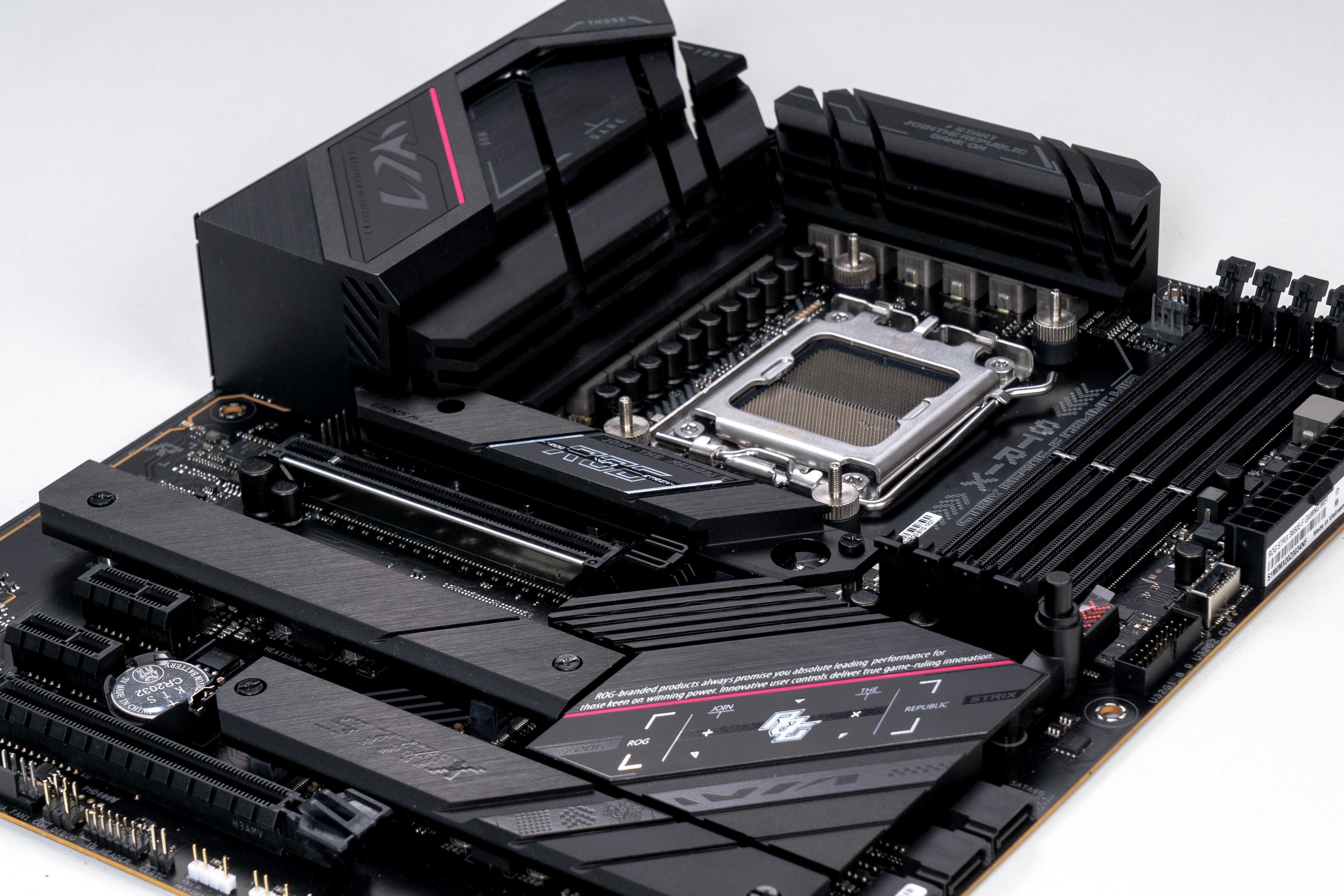 Материнська плата STRIX B650E-F GAMING WiFi/Гар 3 міс/SiliconFox