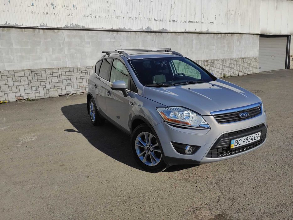автомобіль Ford kuga 1