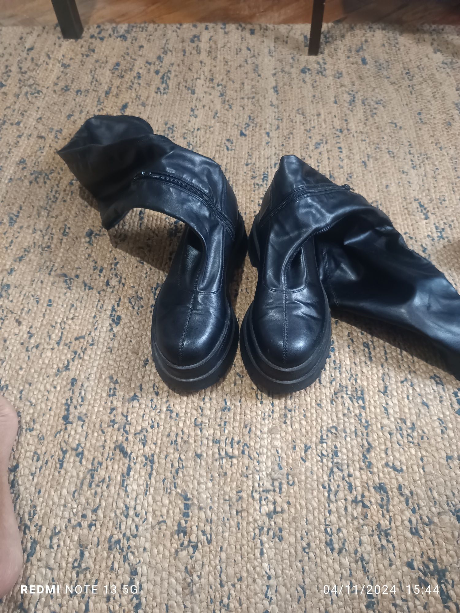 Lindas botas elásticas 37