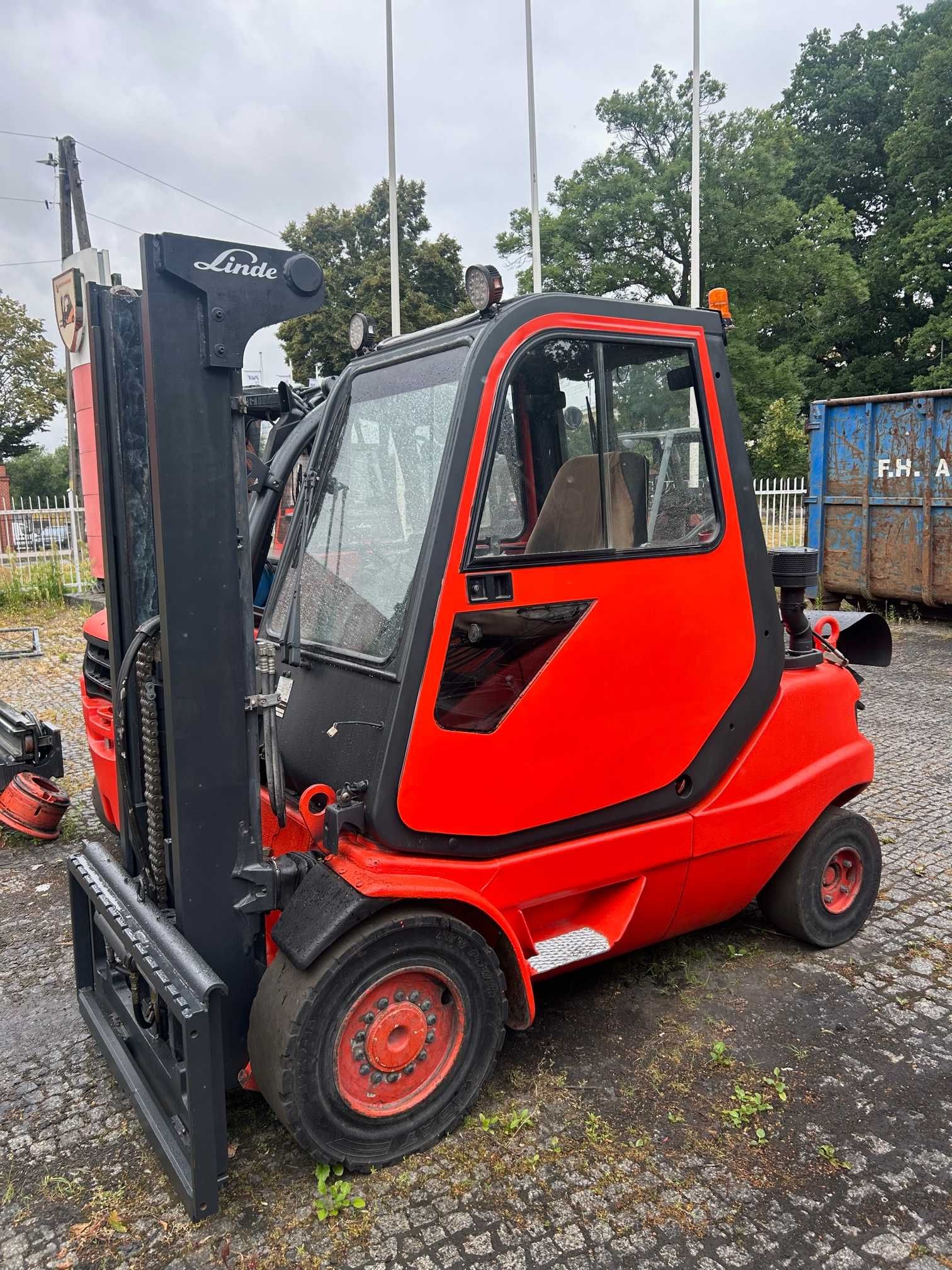 Wózek widłowy Linde H35T 2001 r. Perkins Wolny skok