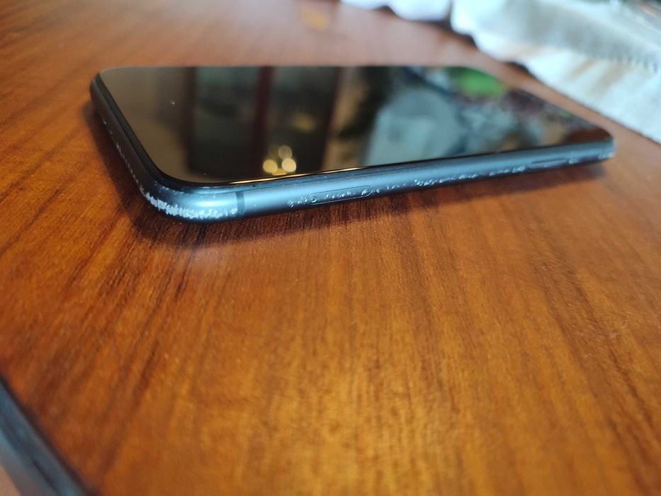 iPhone 11 128GB ecrã e bateria novas