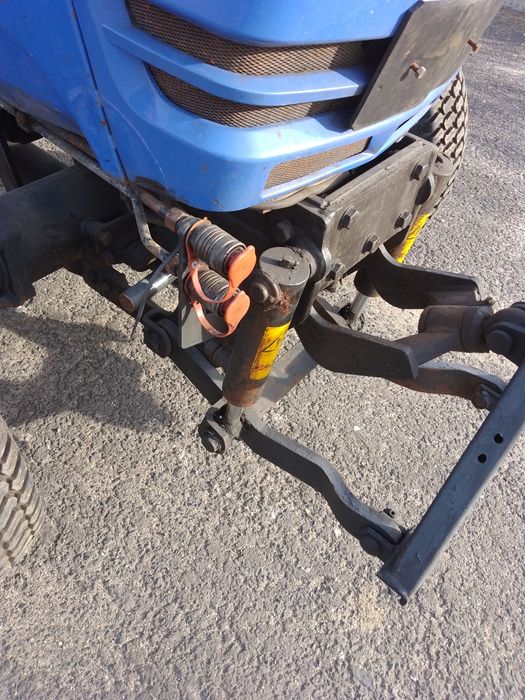 Ciągnik komunalny ogrodniczy ISEKI TG 5390