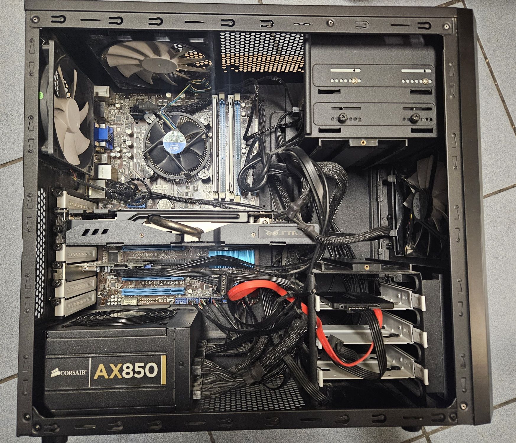 Komputer Intel i7 8GB/1TB SSD/GTX9804GB +monitor 27"