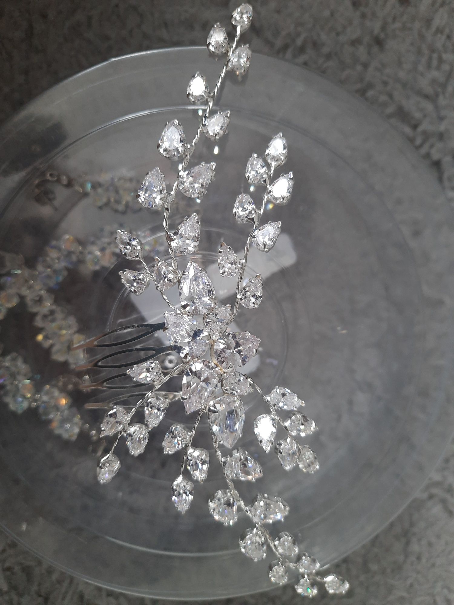 Ozdoba do włosów firmy diamentia