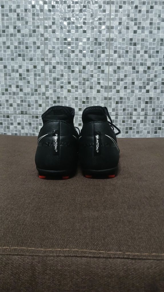 Nike Phanton GT.