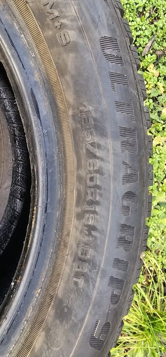 Opony 185/60/15  Goodyear ultra grip 9 zimowe