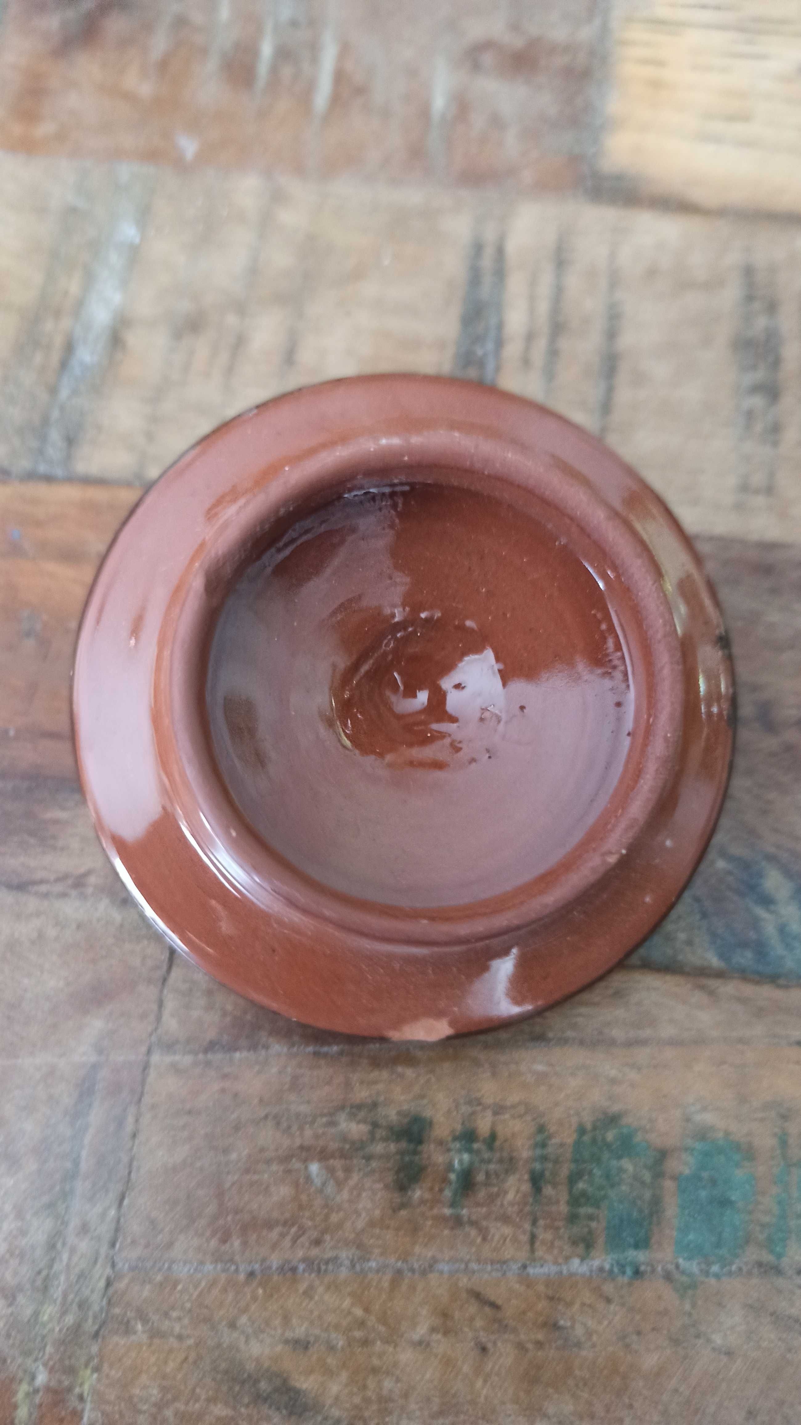 Śliczny dzbanek ceramiczny z Bułgarii