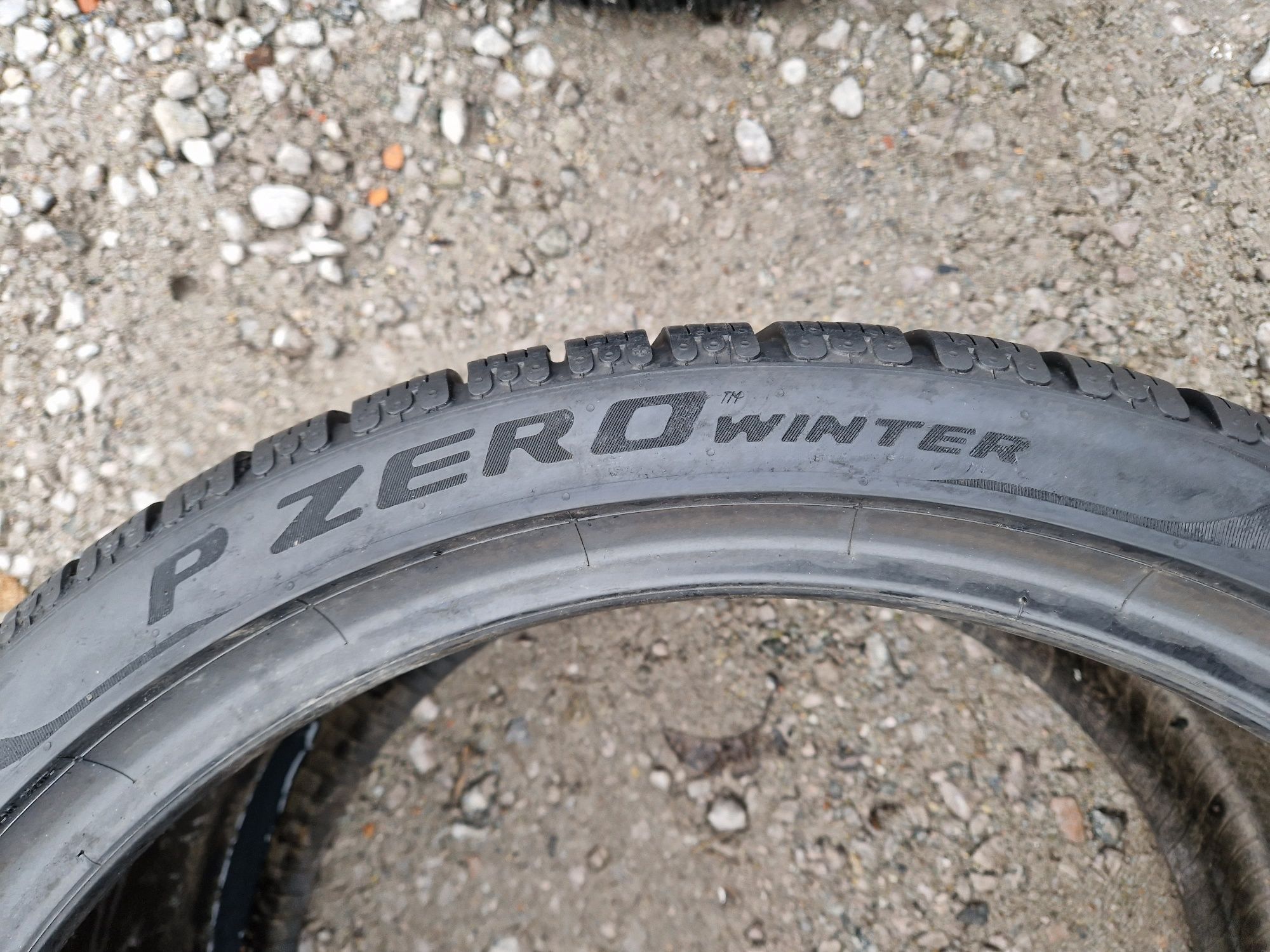 Opona zimowa Pirelli P Zero Winter 315/30r21 (105W) MO1