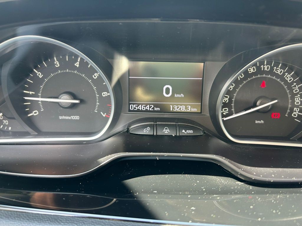 Peugeot 208 Allure