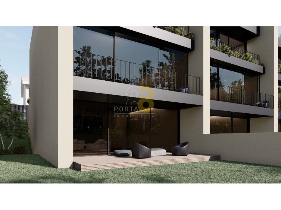 Oportunidade!! Moradia T3, 3 frentes, com 3 suites, garagem fechada...