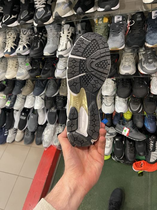 Кросівки New balance 1906