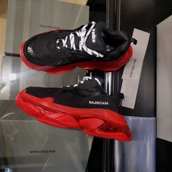 Balenciaga Buty z czerwoną podeszwą