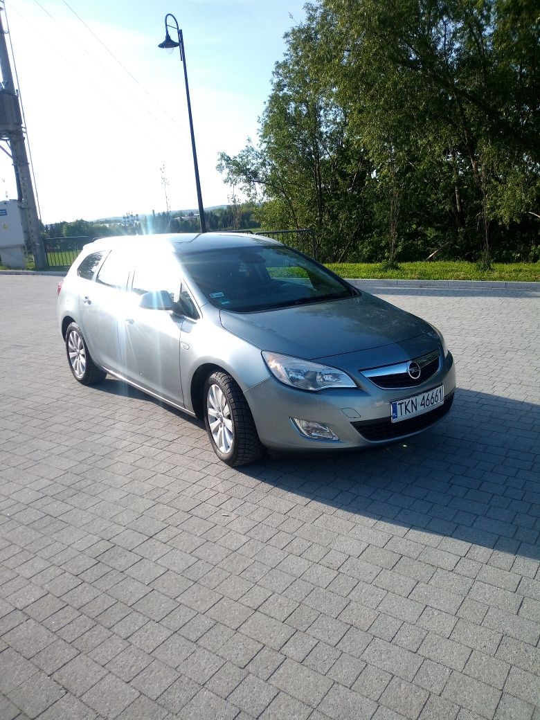 Opel Astra J Cosmo Nawigacji prywatne