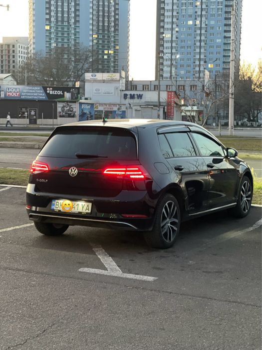 Volkswagen e-Golf  36 кв