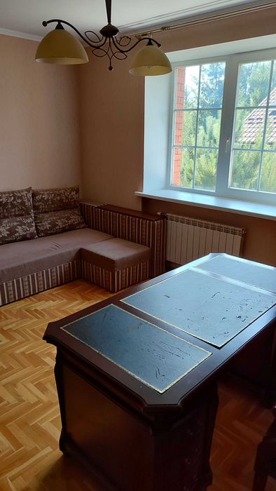 Без % оренда просторого будинку в с. Іванковичі, 360 м.кв.