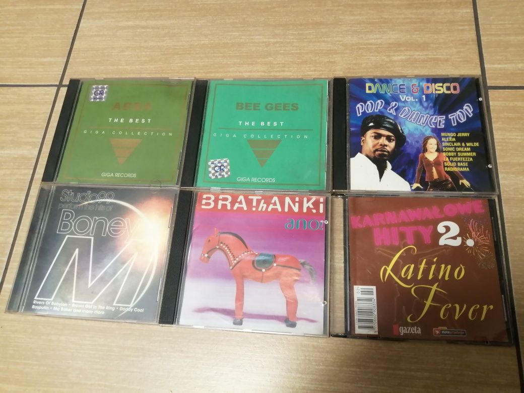 6 płyt CD z muzyką 40 zł