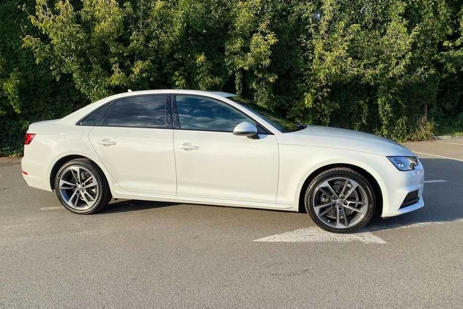 Продам Audi A4 2019 года
