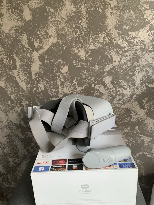 VR шолом Oculus Go 32GB — окуляри віртуальної реальності