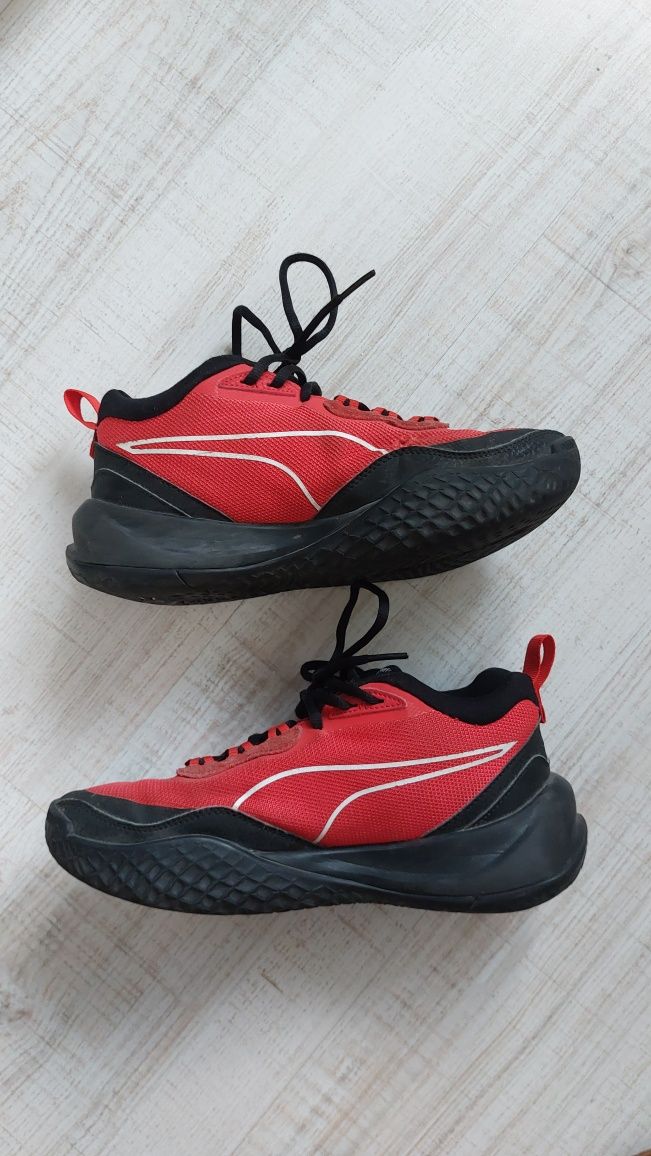 Buty Puma Playmaker r. 38