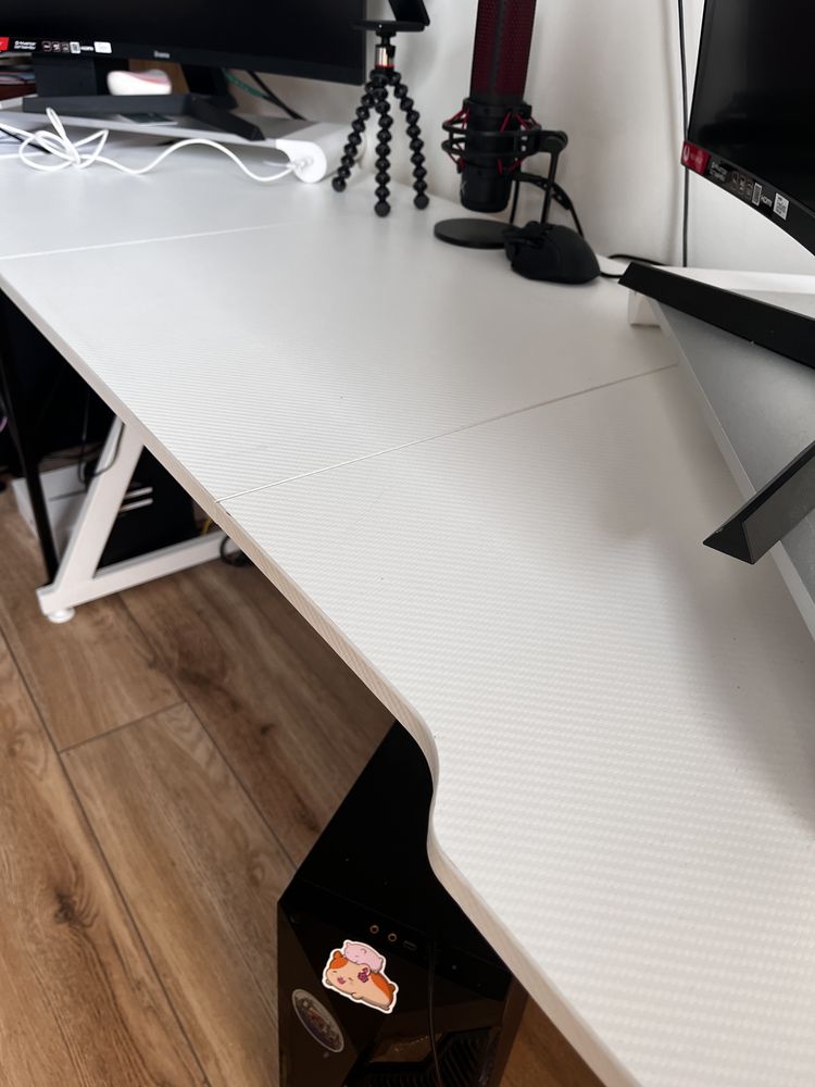 Biuro dla gamingu Huzaro Hero 3.3 RGB / Gaiming, coding