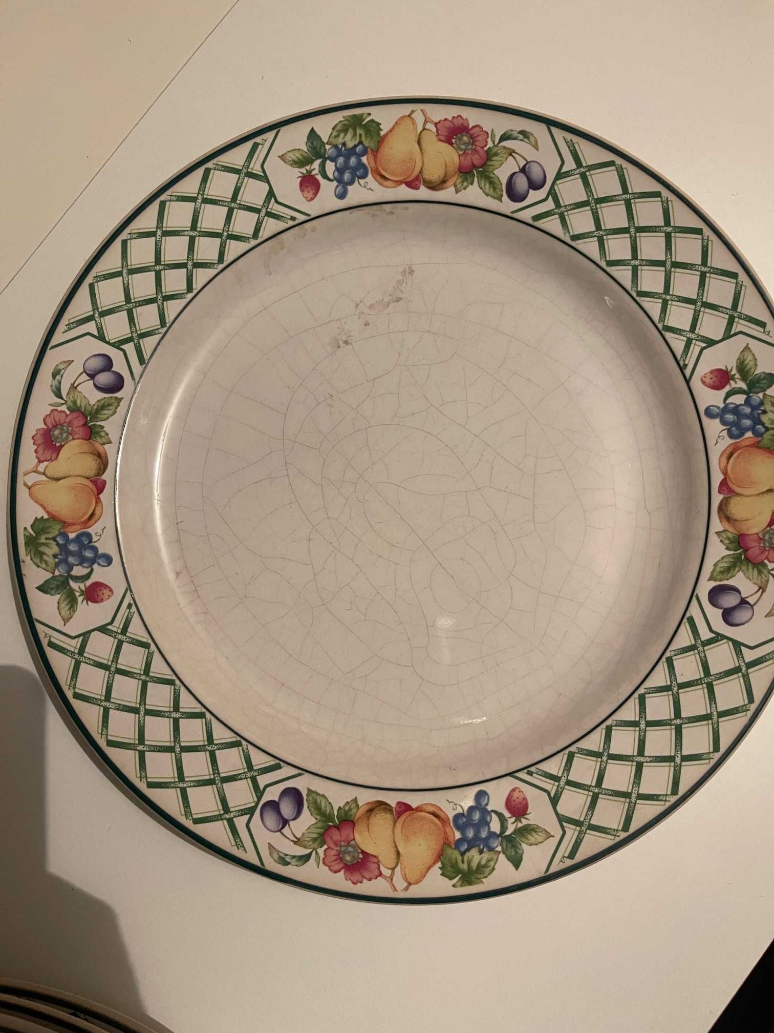 6 talerzy porcelanowych 3 głębokie 3 płaskie i 3 gratis w owocowy wzór