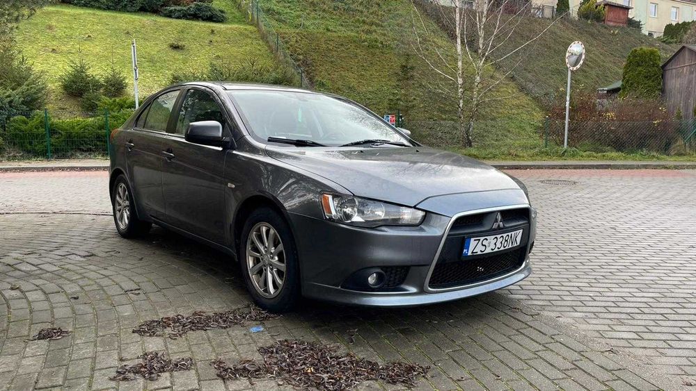 Mitsubishi Lancer 1.6 Invite