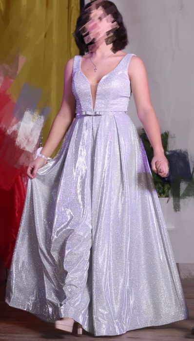 Вишукана вечірня сукня