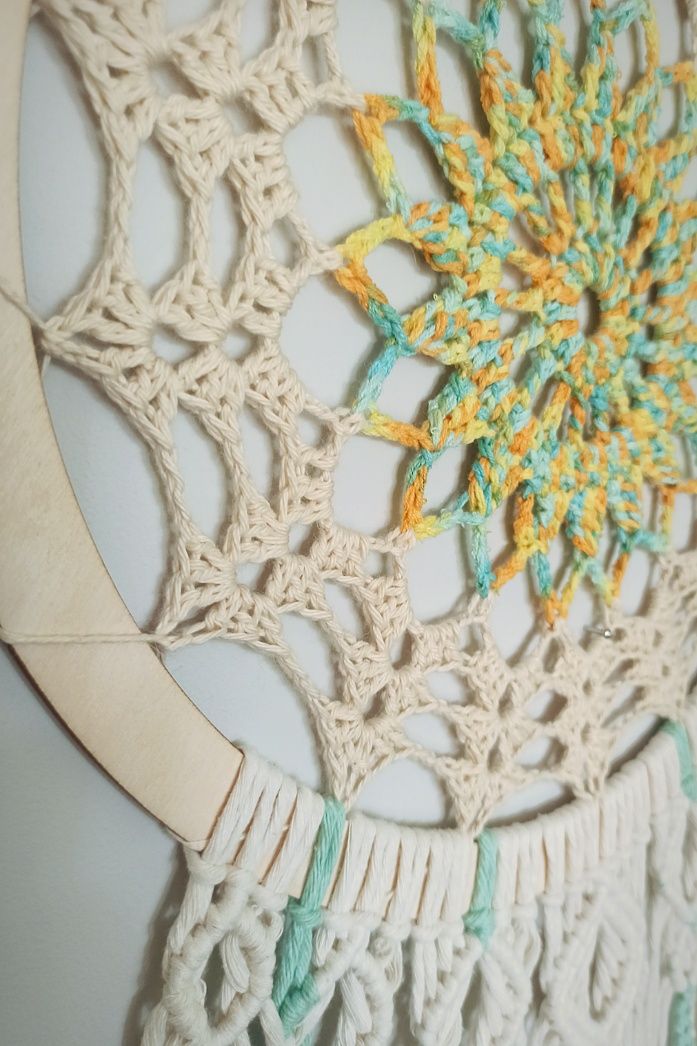 Duży łapacz snów w stylu boho, makrama, ozdoba ścienna, mandala, pióra