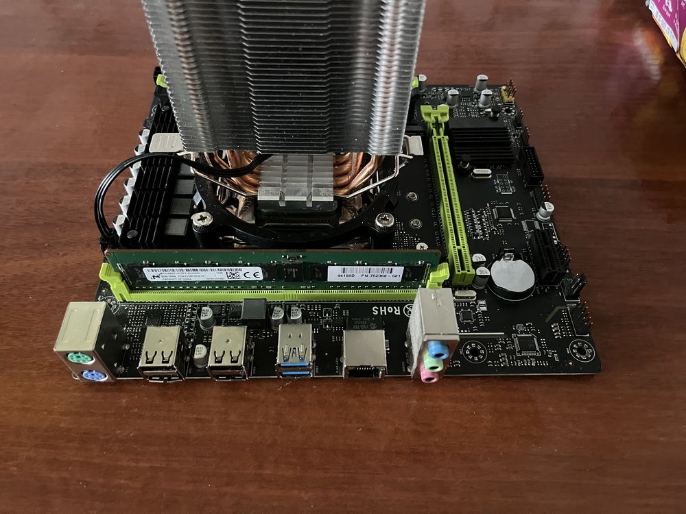 Сборка на материнской плате Machinist, Xeon E5 2670v3+Башня, 16gb ddr4