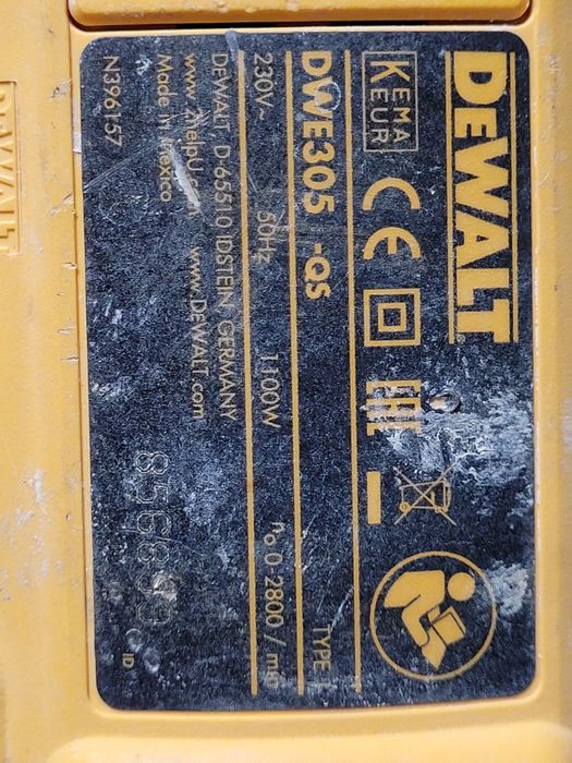 Piła szablasta DeWalt DWE305PK
