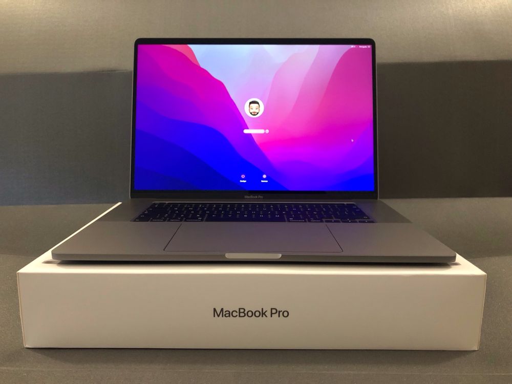 Macbook Pro i7 16GB / 512GB SSD