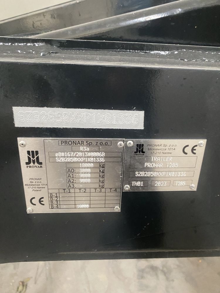 Reboque porta-contentores/caixas com sistema de gancho - Pronar T285