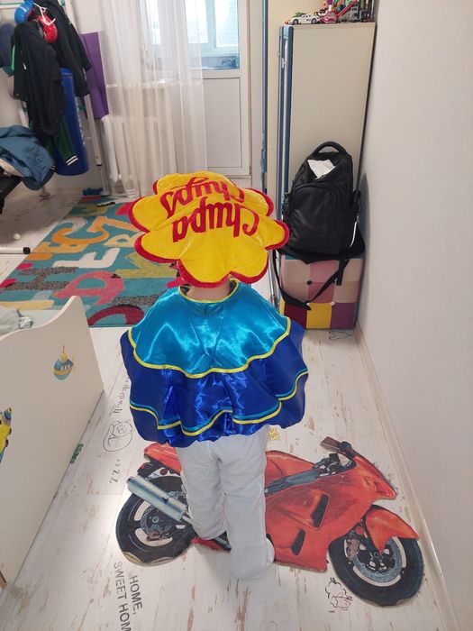 Продам Костюм новорічний Чупачупс