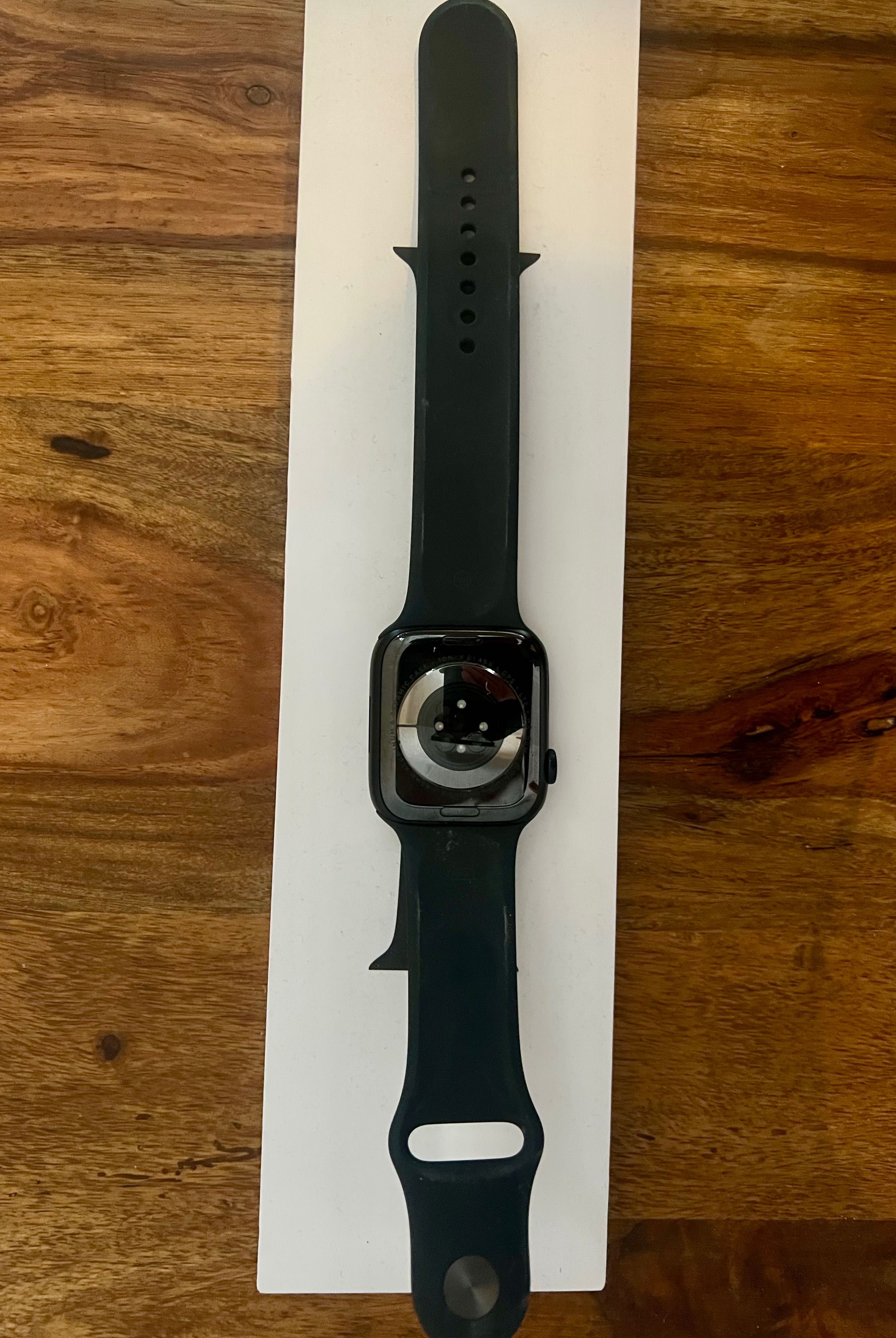 Apple Watch 8 45 mm, gps cellular