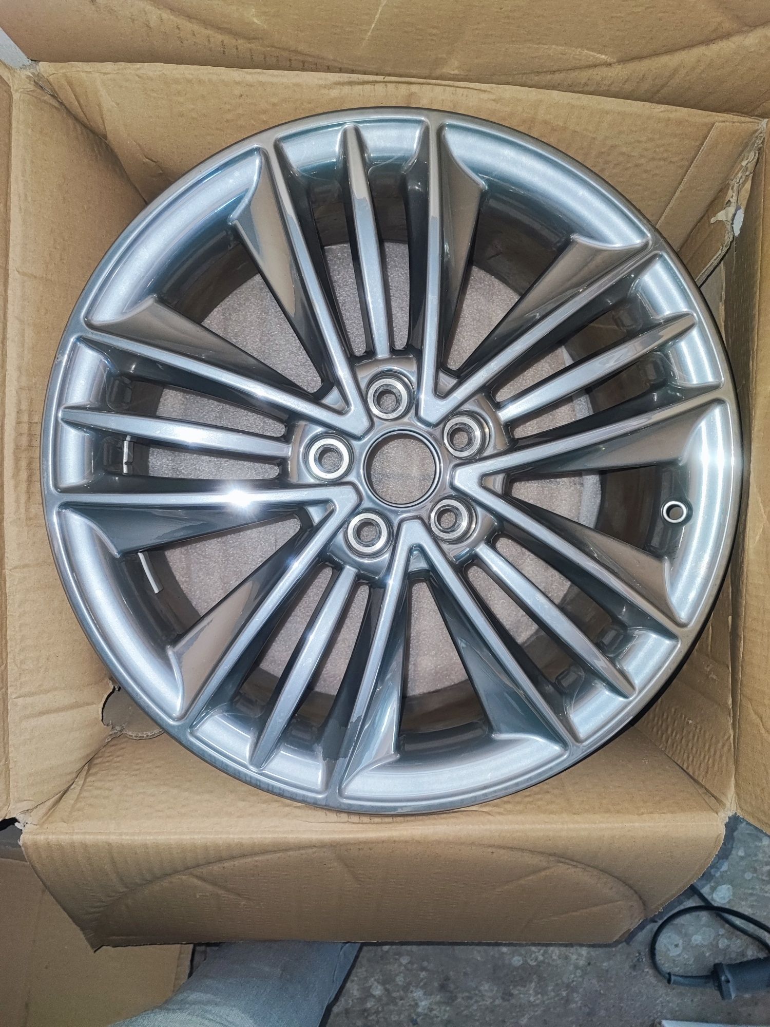 Jantes 18" 5x108 8" ET55