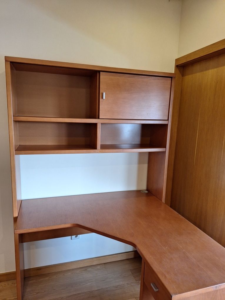 Quarto solteiro completo