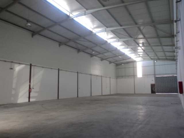 Aluguer de Armazem com Escritorios